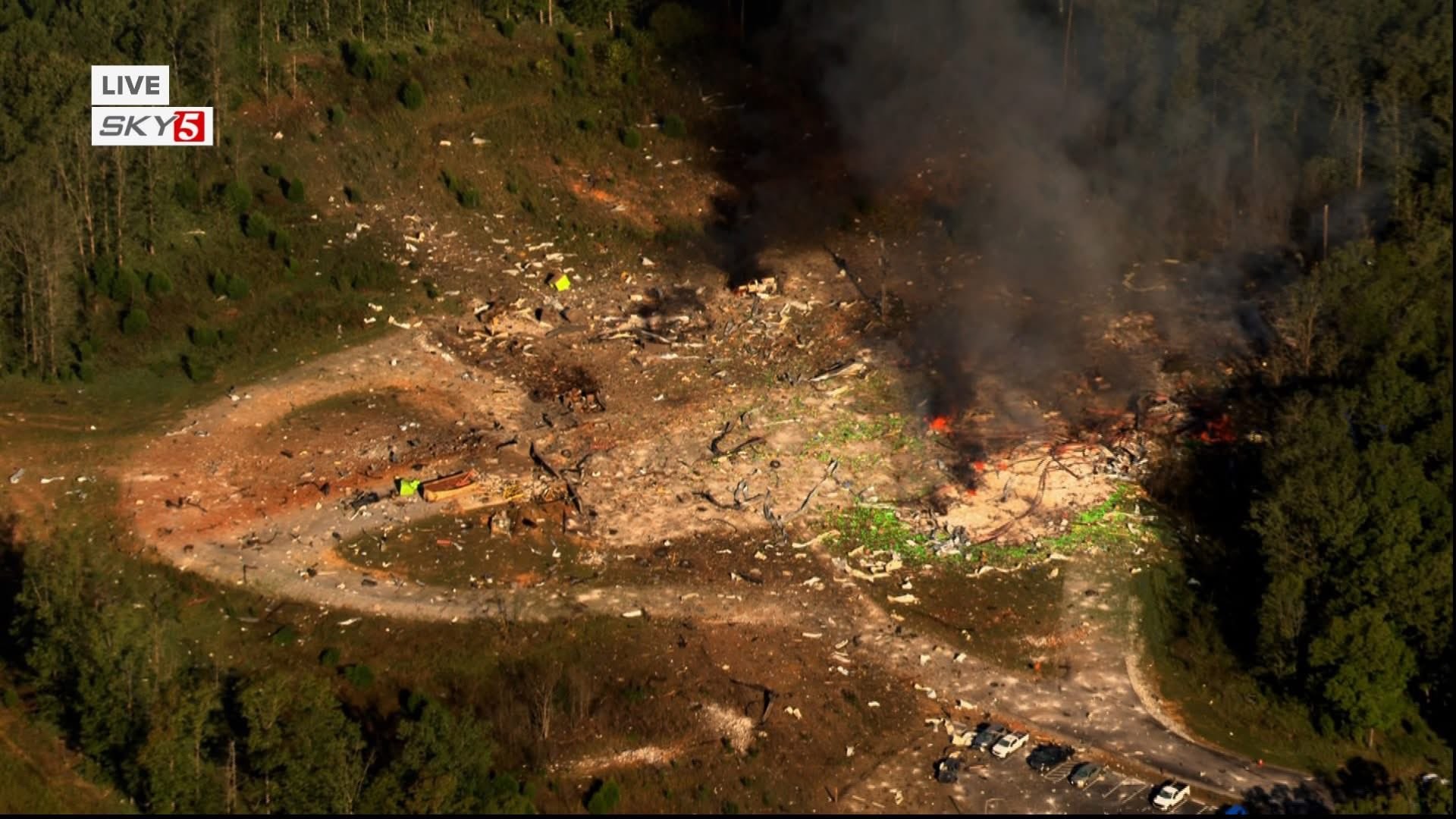 Fábrica explode no Tennessee, nos EUA, deixando vários mortos e 19 desaparecidos